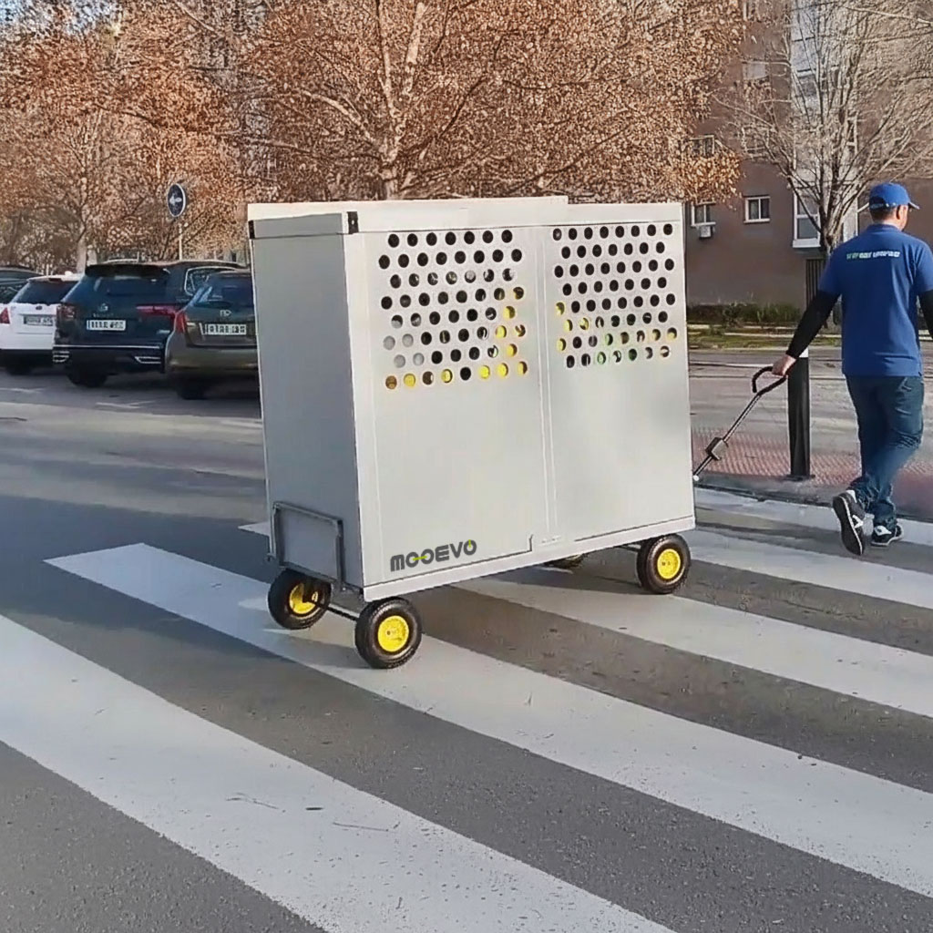 nuevo carro reparto sacas mensajeria madrid