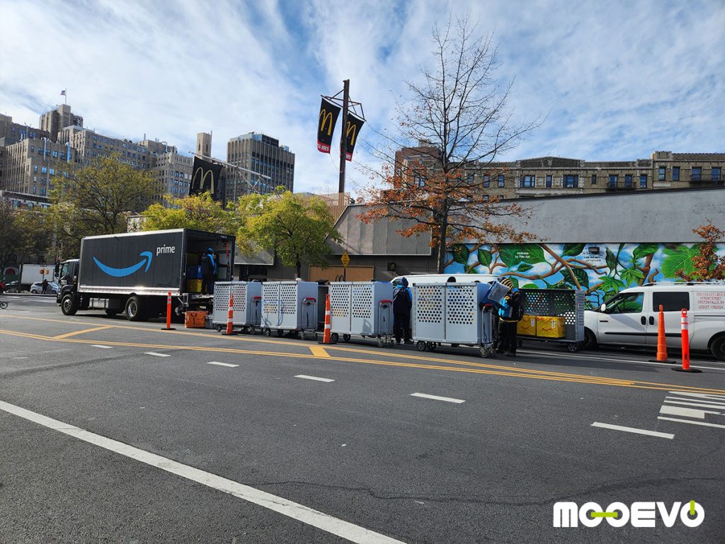 last mile delivery manhattan amazon walkers