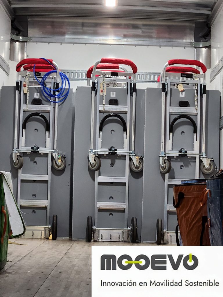 carritos plegables almacenados en camion