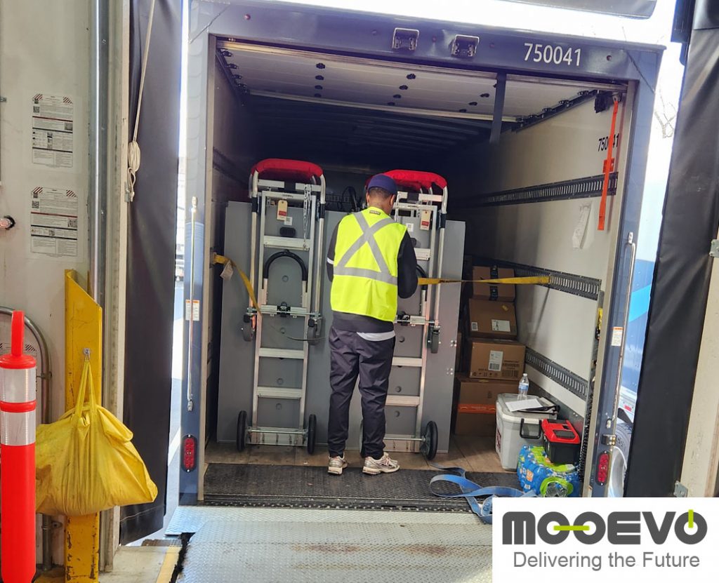 truck loading amazon nyc